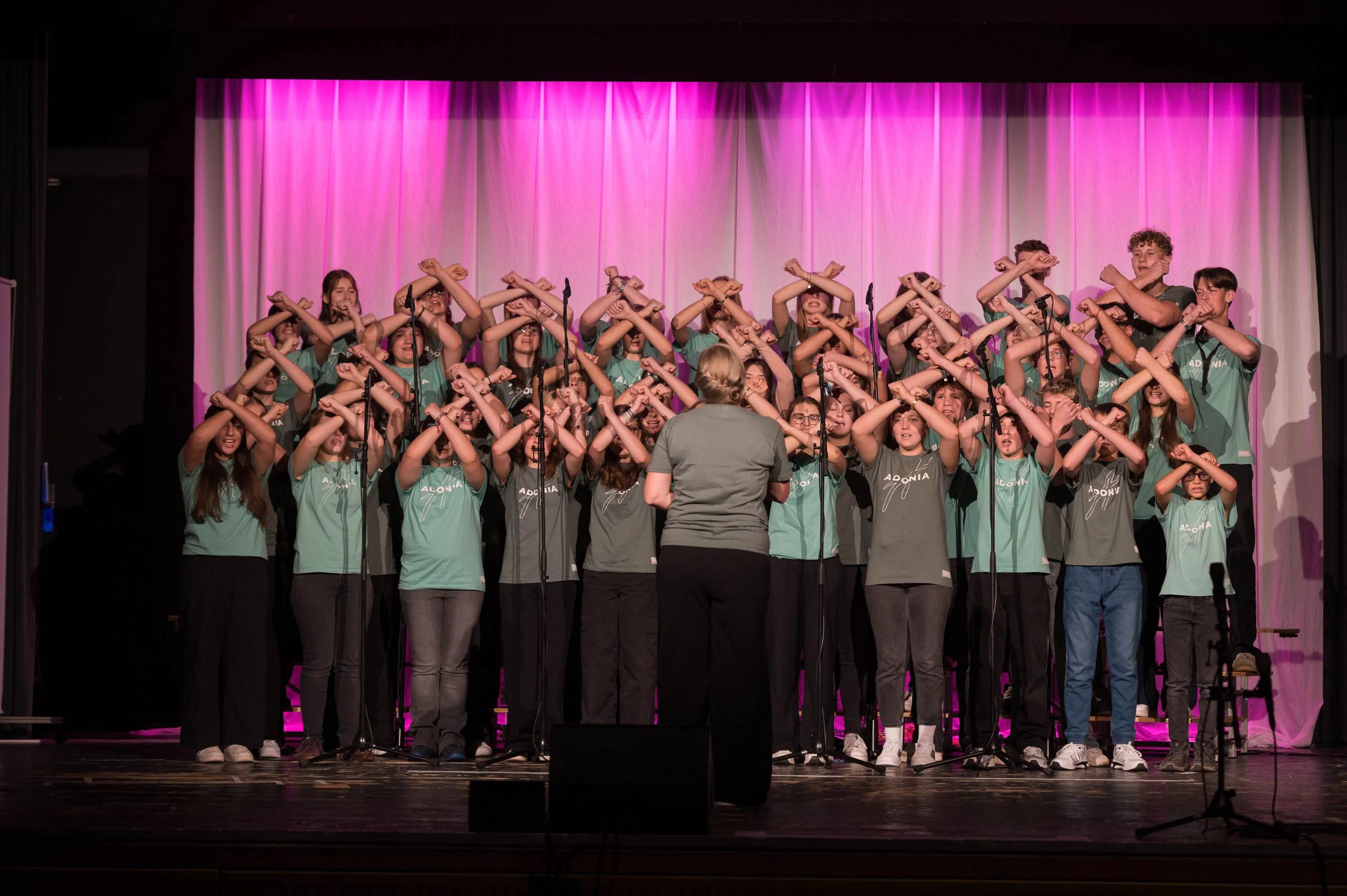 20251029_5737_Adonia_LQ