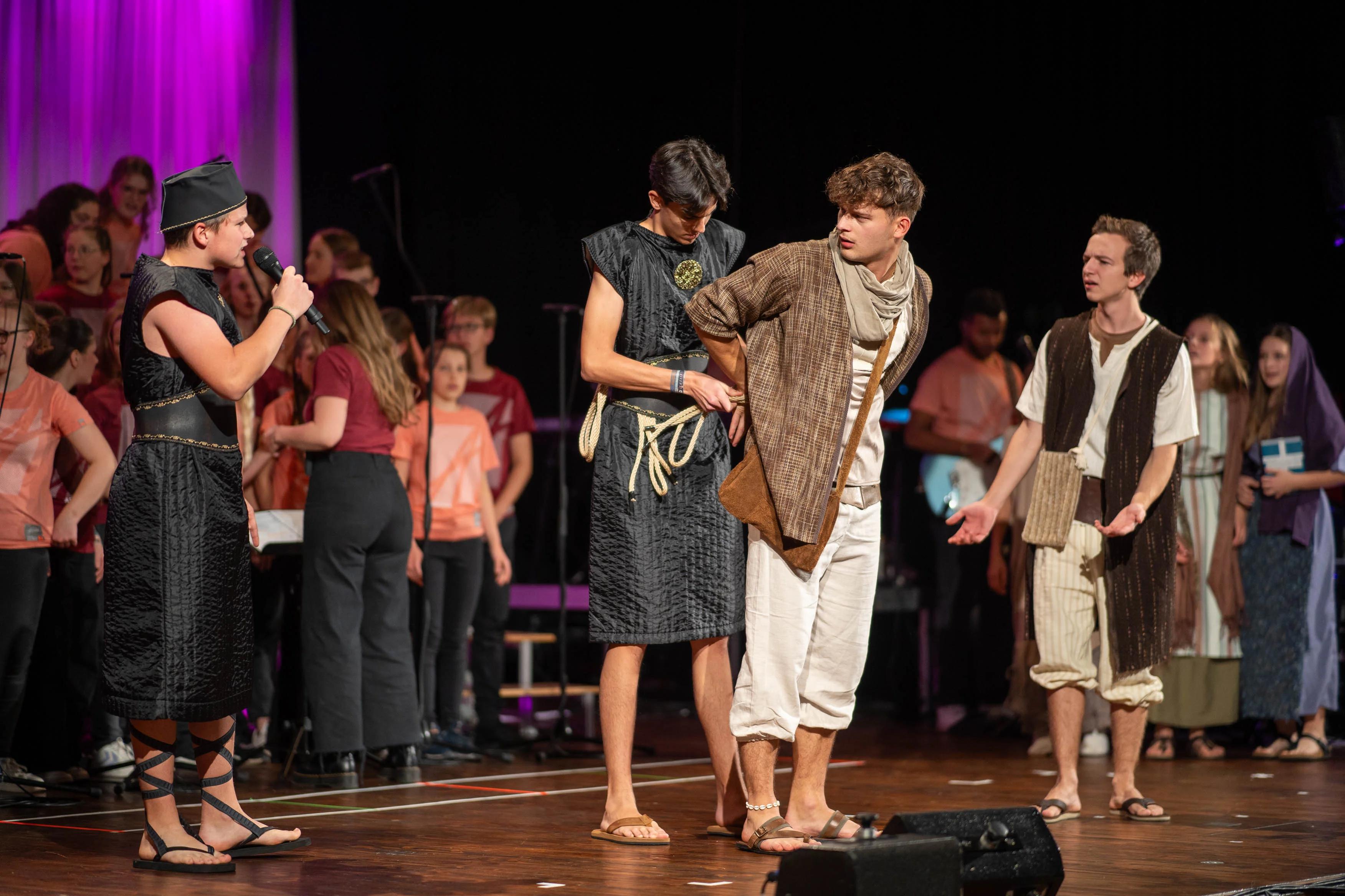 03304_Adonia_2023_LQ