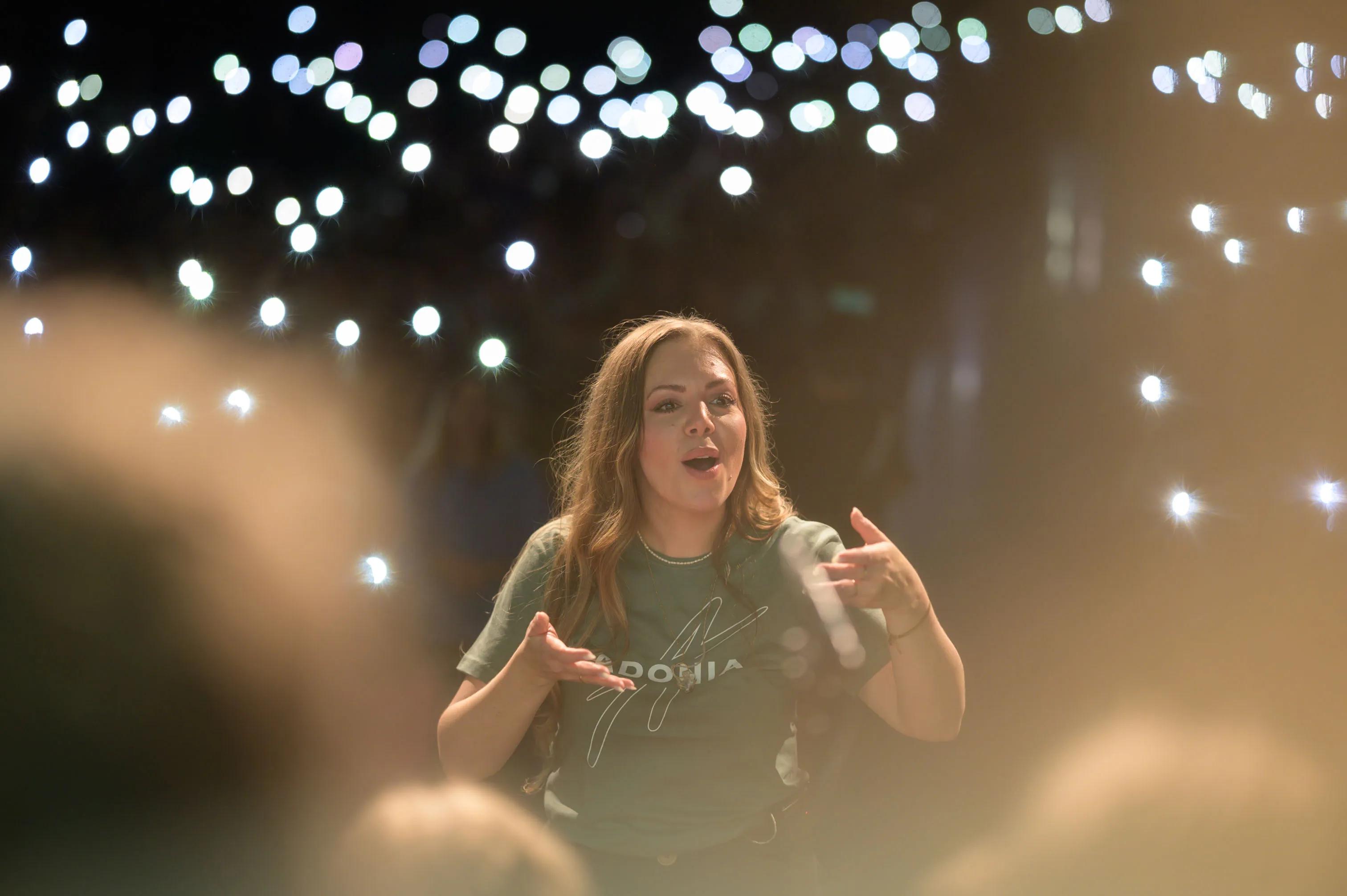 20241102_5911_Adonia_LQ