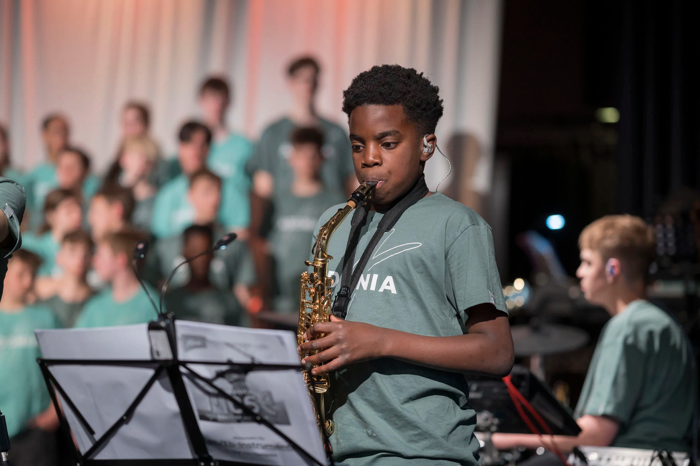 20250417_4627_Adonia_LQ