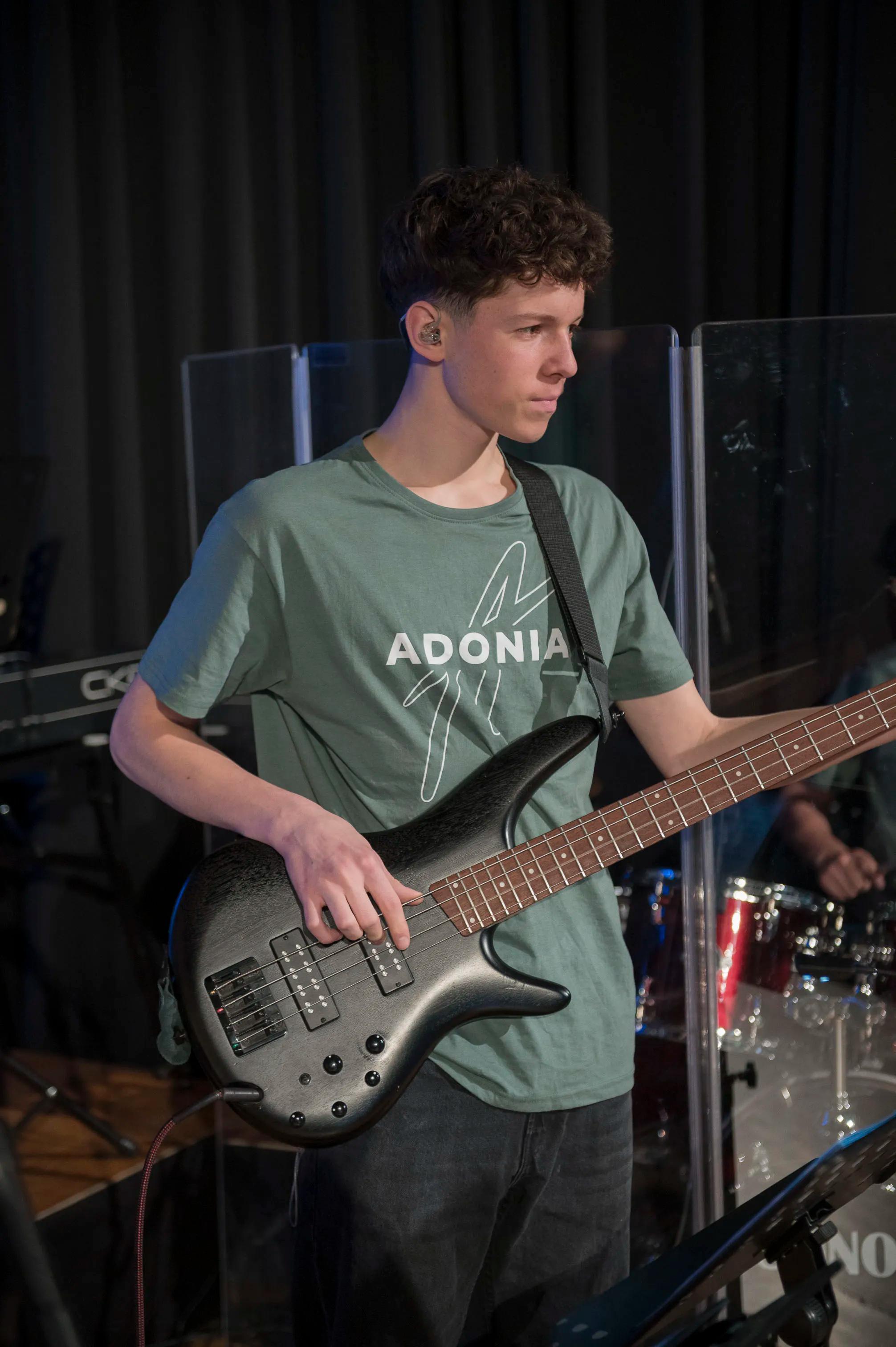 20250425_3003_Adonia_LQ