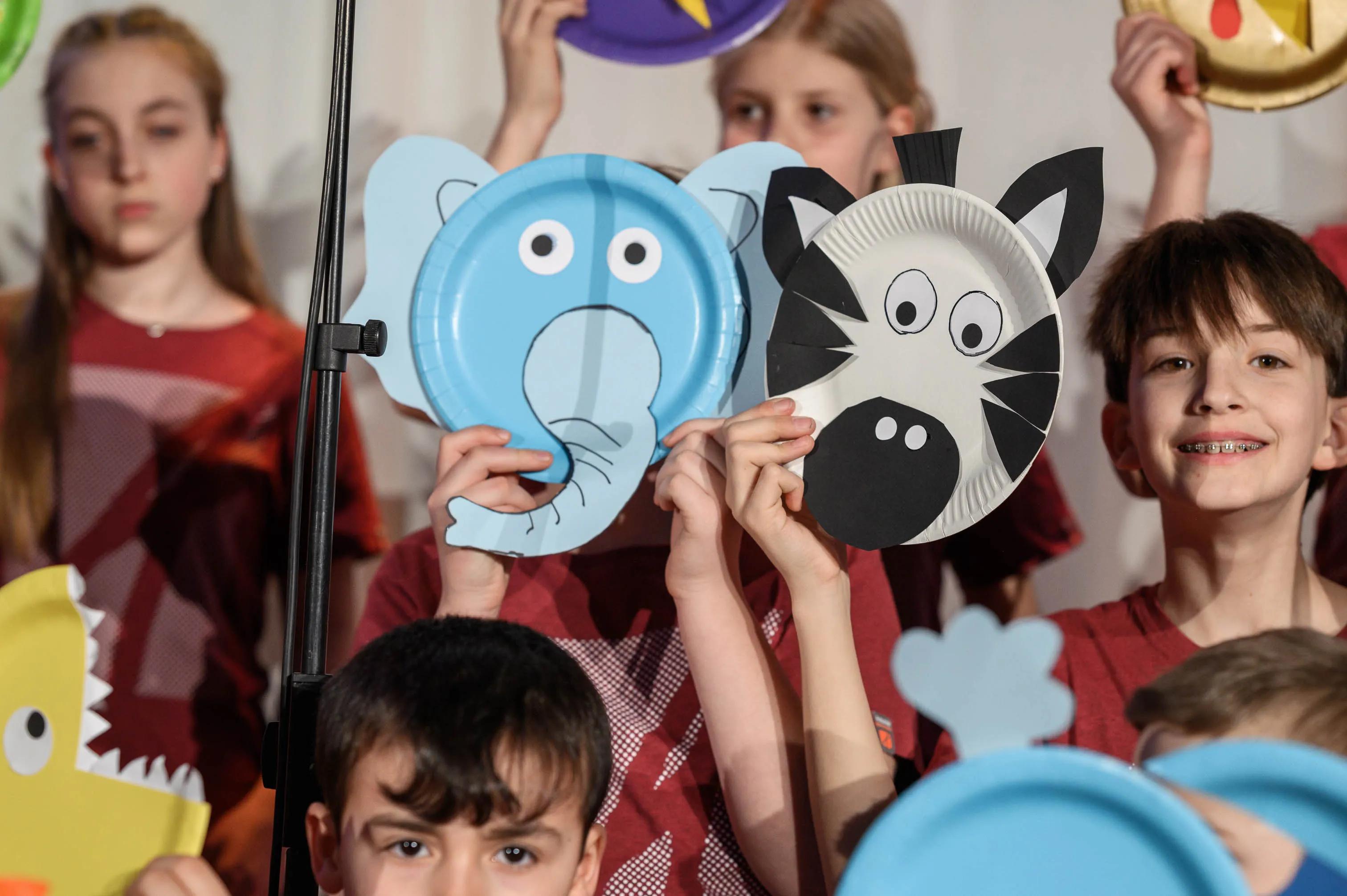 51442176_Adonia_2024_LQ